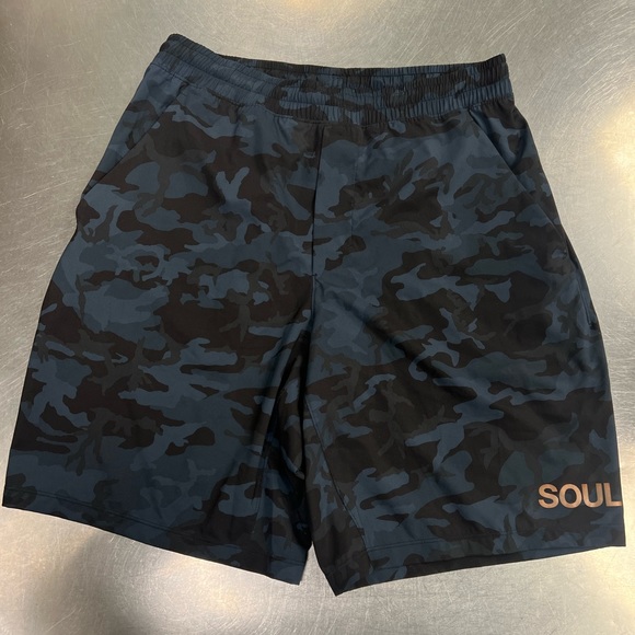 Lululemon Pace Breaker Shorts EUC - Picture 5 of 9